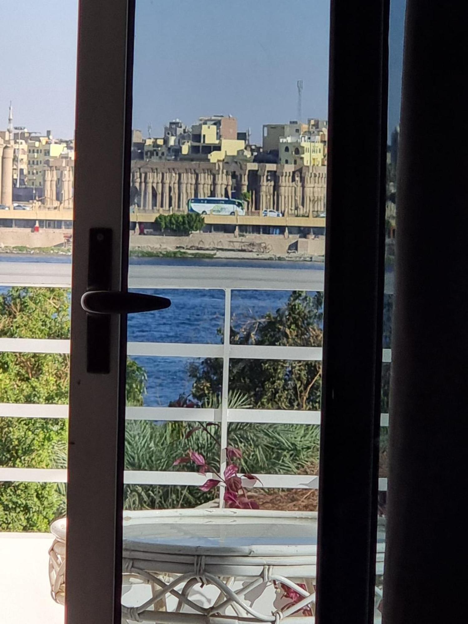 Nile Diana Luxor Lejlighed Værelse billede